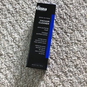 Dr Brandt vacuum Cleaner mask